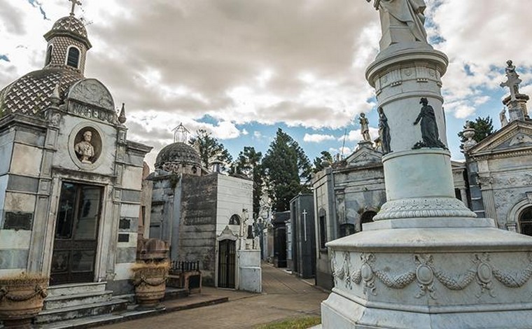 cementerio_recoleta_980_2015_j_0,Cementerio de la Recoleta, Buenos Aires